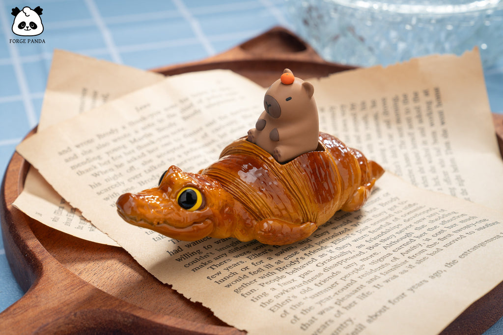 F Croissant Croco (Fidget Toy) - Forge Panda Originals