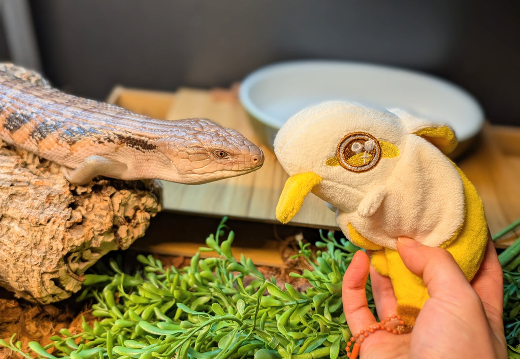 Banana Skonk Plush Keychain