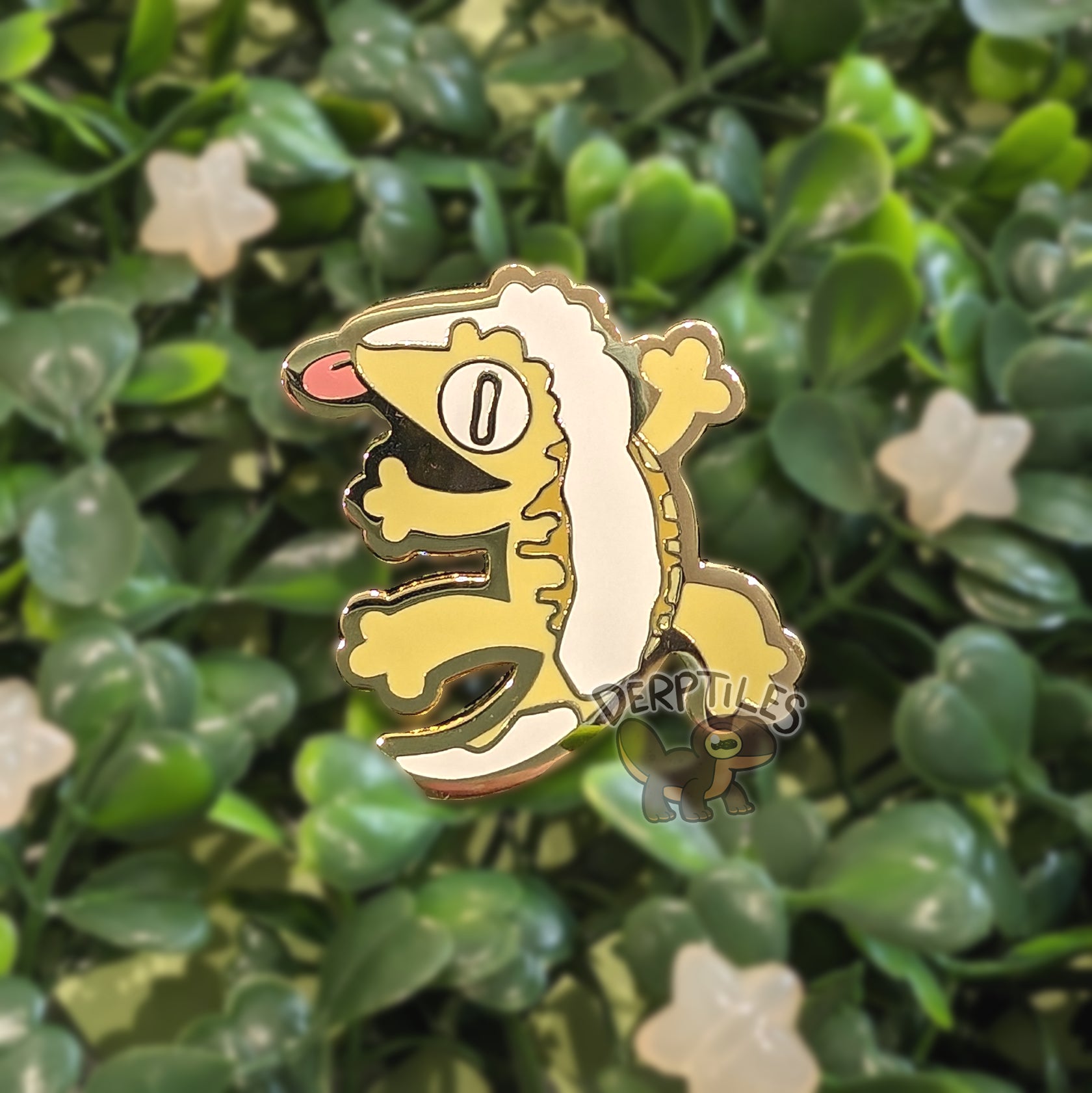 Crested Gecko Enamel Pin